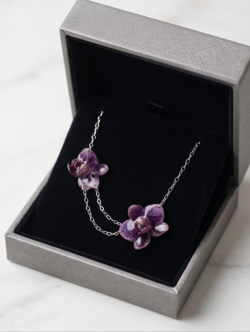 #510 HAND CRAFTED Necklace handcrafted handmade Orchid Resin Silver Tone